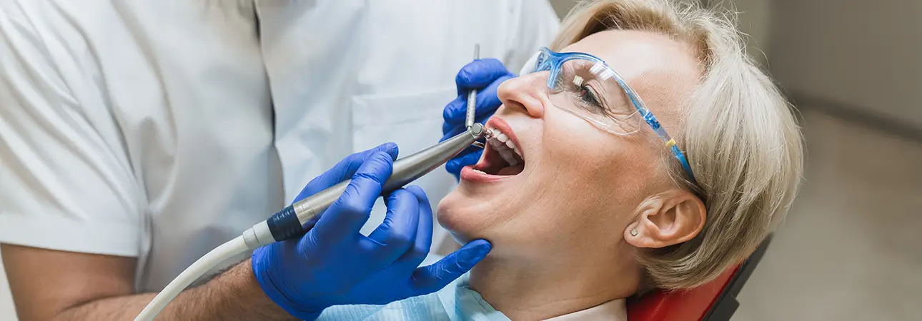 Dental Teeth Whitening Treatment